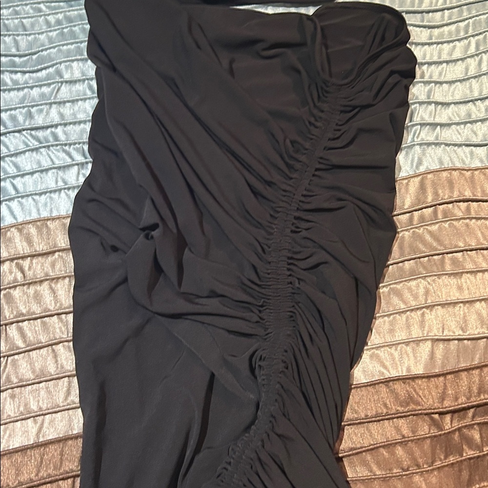 Khy Black Asymmetrical Ruched Top and Skirt Set - Picture 9 of 11